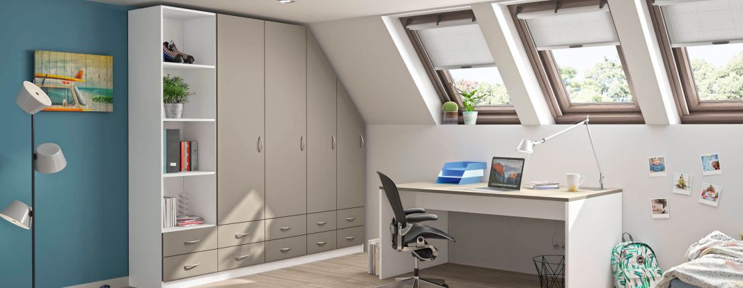 Kast op maat onder schuine wand